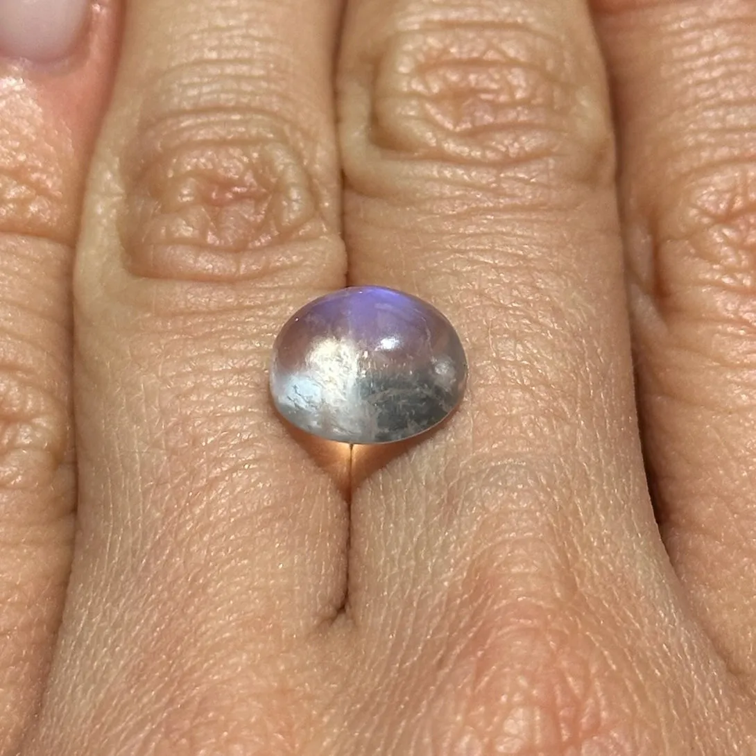 BESPOKE 5.23CT MOONSTONE CABOCHON