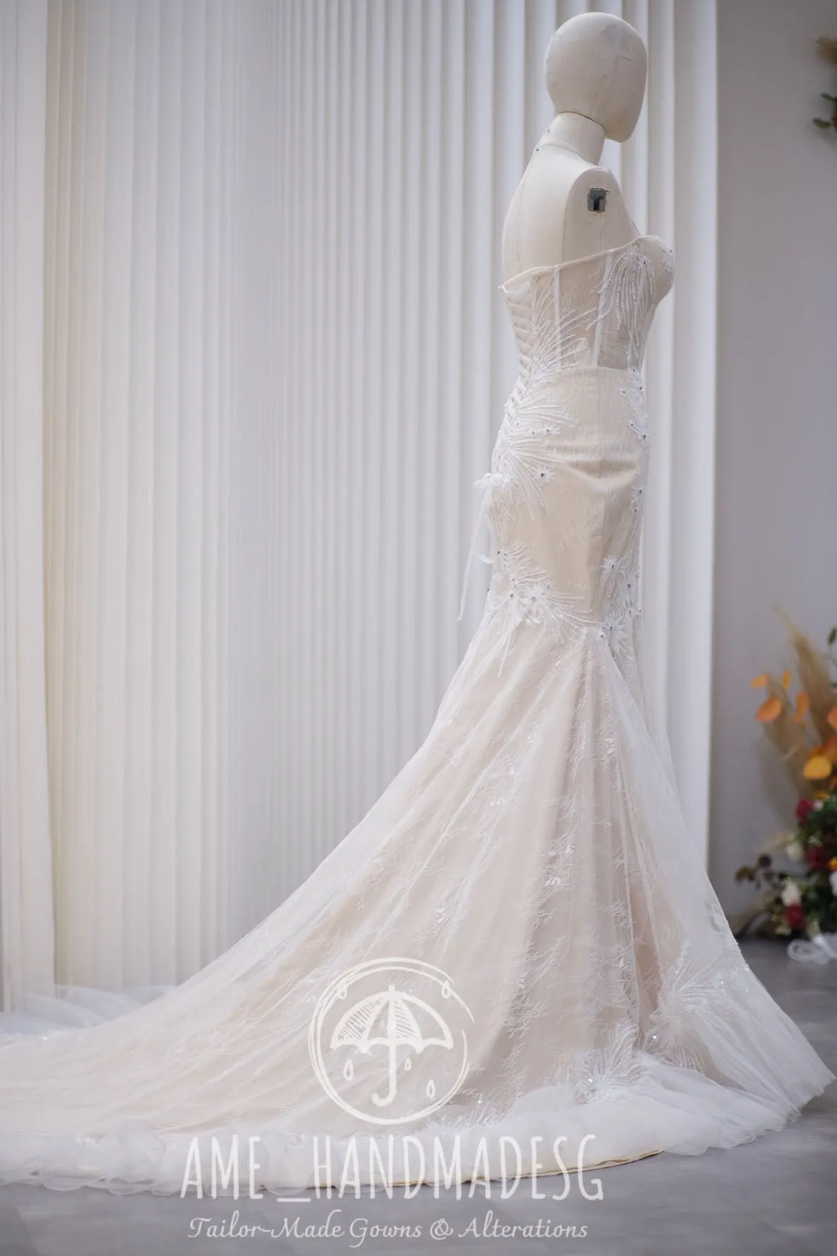 BG-WED-AME-10012 WEDDING GOWN LUX FABRIC FULL FABRIC LACE AND APPLIQUE LACE WITH BEADED SIZE XS