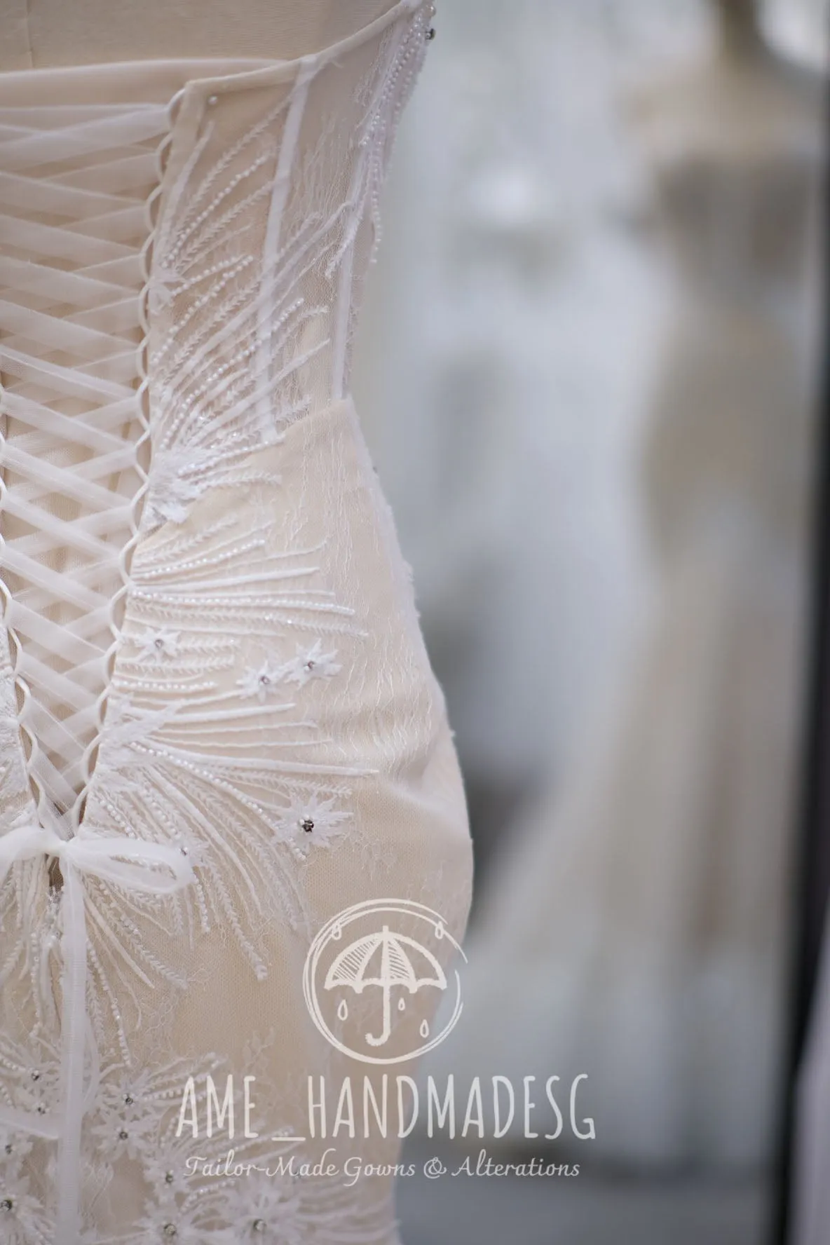 BG-WED-AME-10012 WEDDING GOWN LUX FABRIC FULL FABRIC LACE AND APPLIQUE LACE WITH BEADED SIZE XS