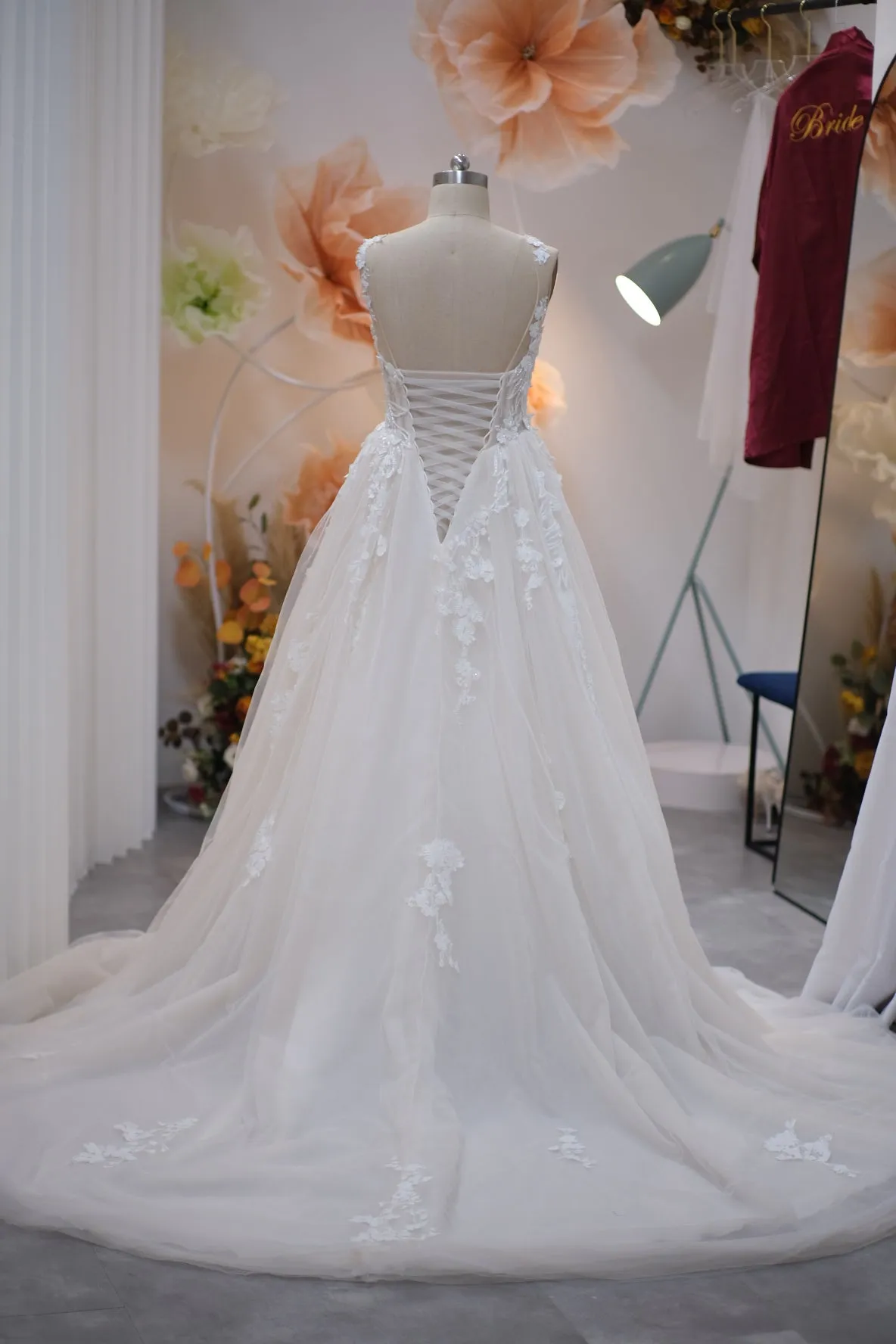BG-WED-AME-10055 WEDDING GOWN LUX FABRIC FULL Applique LACE WITH BEADED SIZE L BUST 86-90 WAIST 70-72