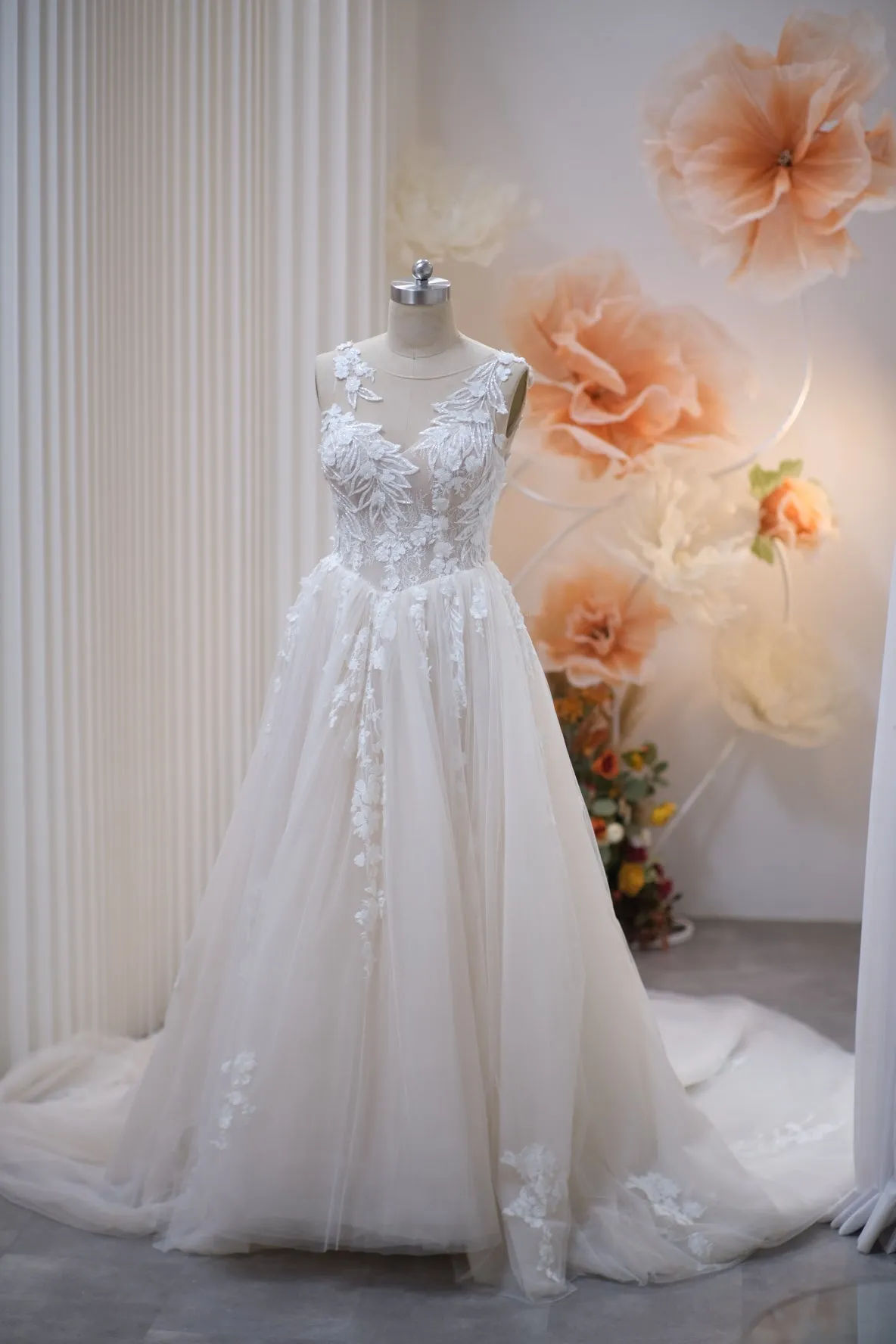 BG-WED-AME-10055 WEDDING GOWN LUX FABRIC FULL Applique LACE WITH BEADED SIZE L BUST 86-90 WAIST 70-72