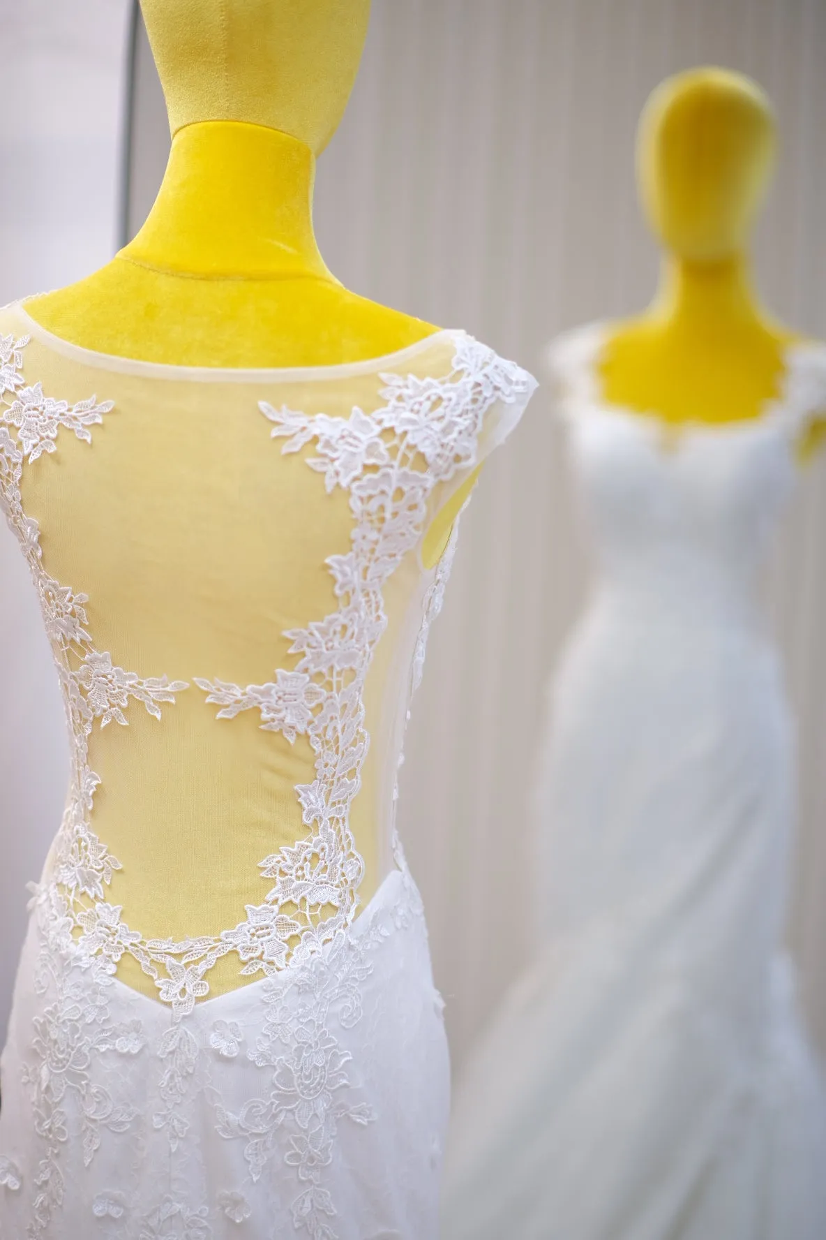 BG-WED-AME-10061 WEDDING GOWN LUX FABRIC Full Fabric Lace SIZE S BUST 80-84 WAIST 66-68