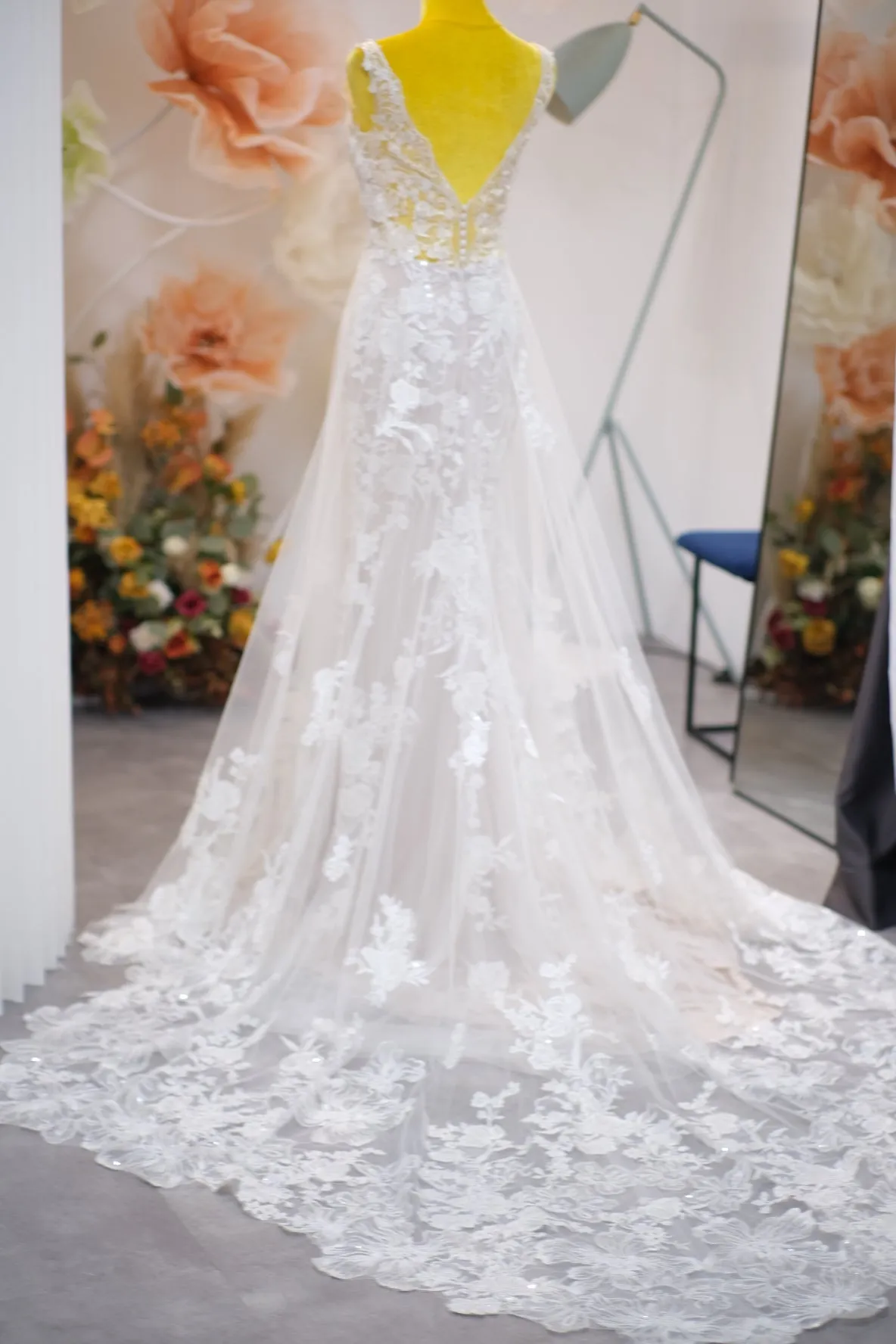 BG-WED-AME-10062 WEDDING GOWN LUX FABRIC, FULL FABRIC LACE SIZE S BUST 80-84 WAIST 66-68 HIPS 96