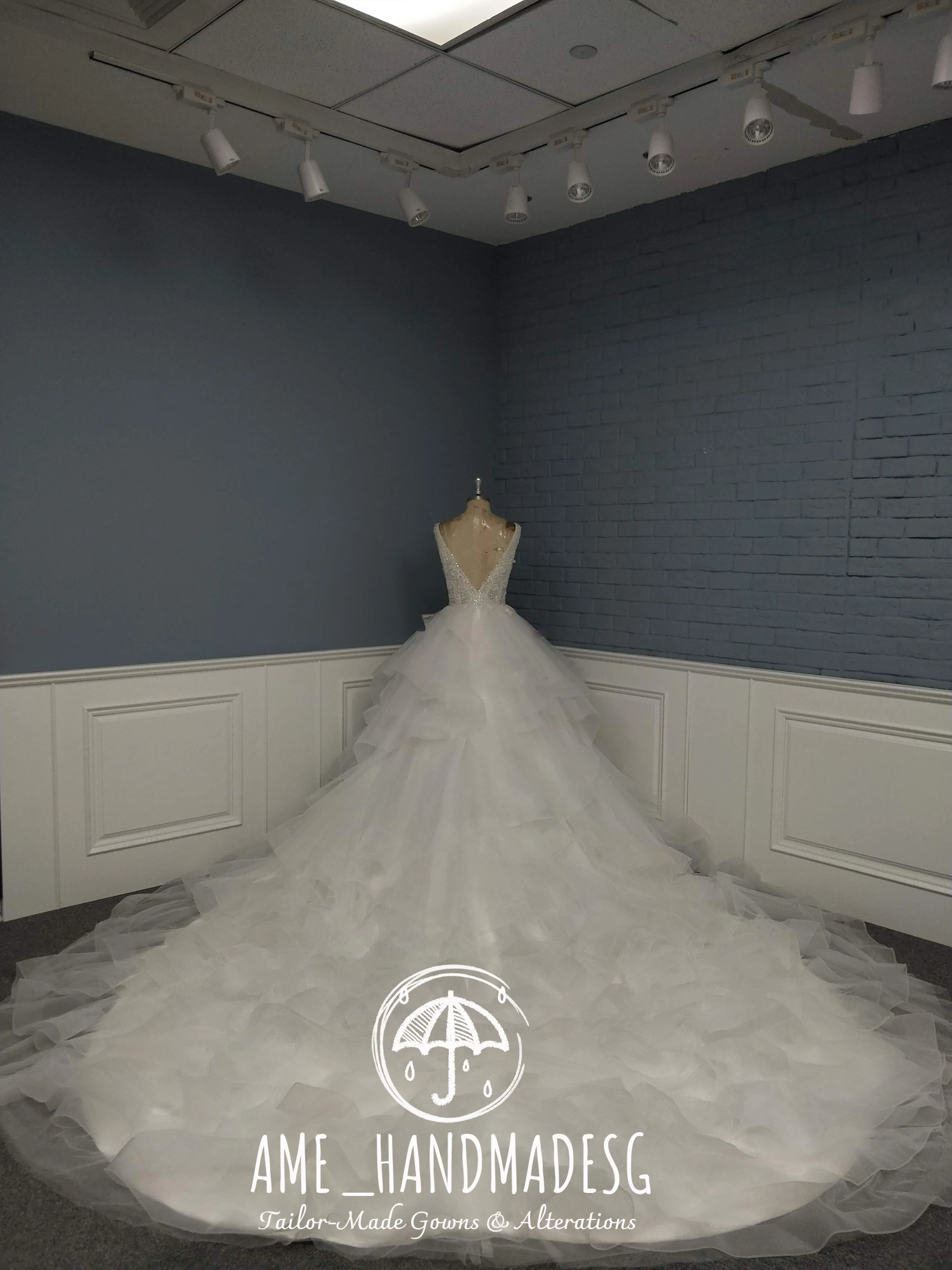 wedding-bridal-gown-ljm190808330