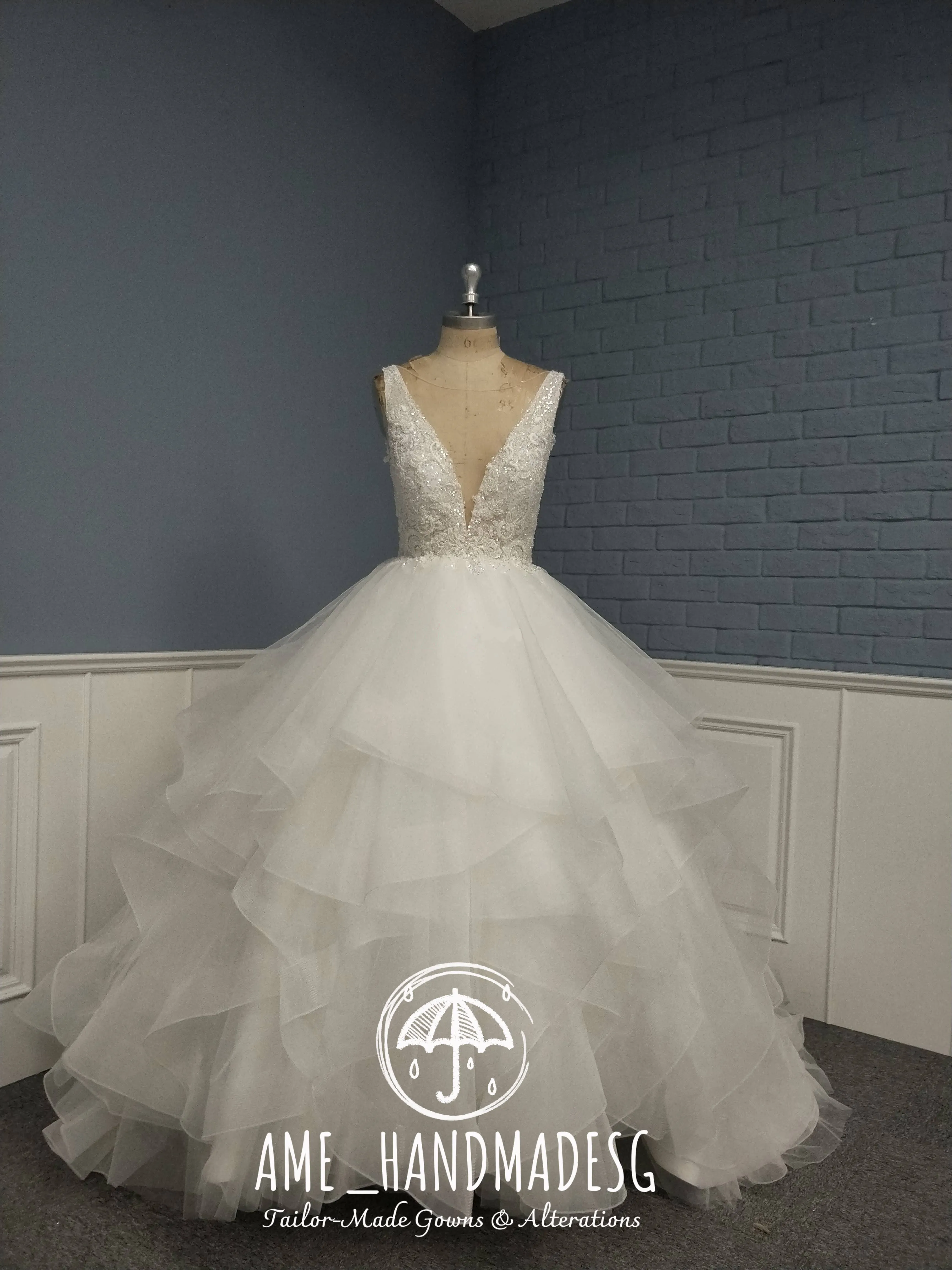 wedding-bridal-gown-ljm190808330
